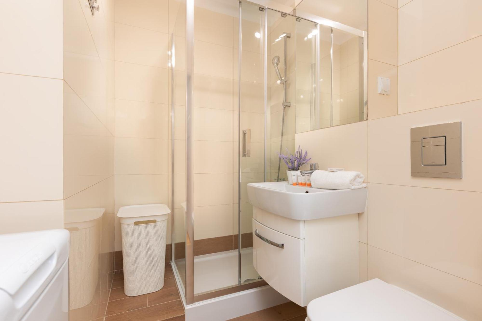 Apartments Warsaw Grzybowska By Noclegi Renters 외부 사진